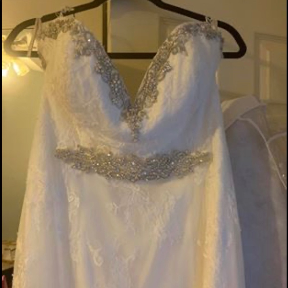 Wedding dress with head band size 14